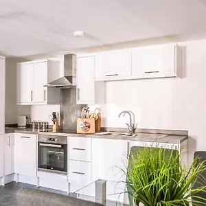 2 Bed Boutique With Free Parking Apartment York
