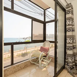 Spinola Bay Sea View Apartment