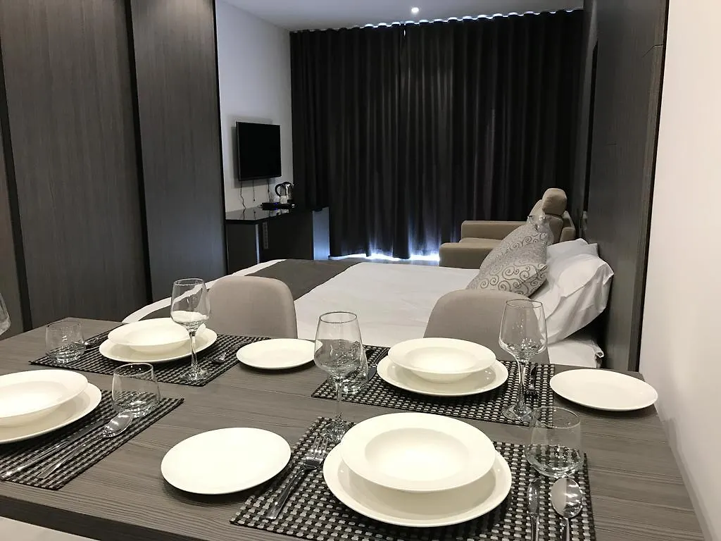 Hub Apartment San Julián Malta